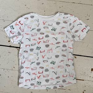 Tucker and Tate size 5 playground t shirt